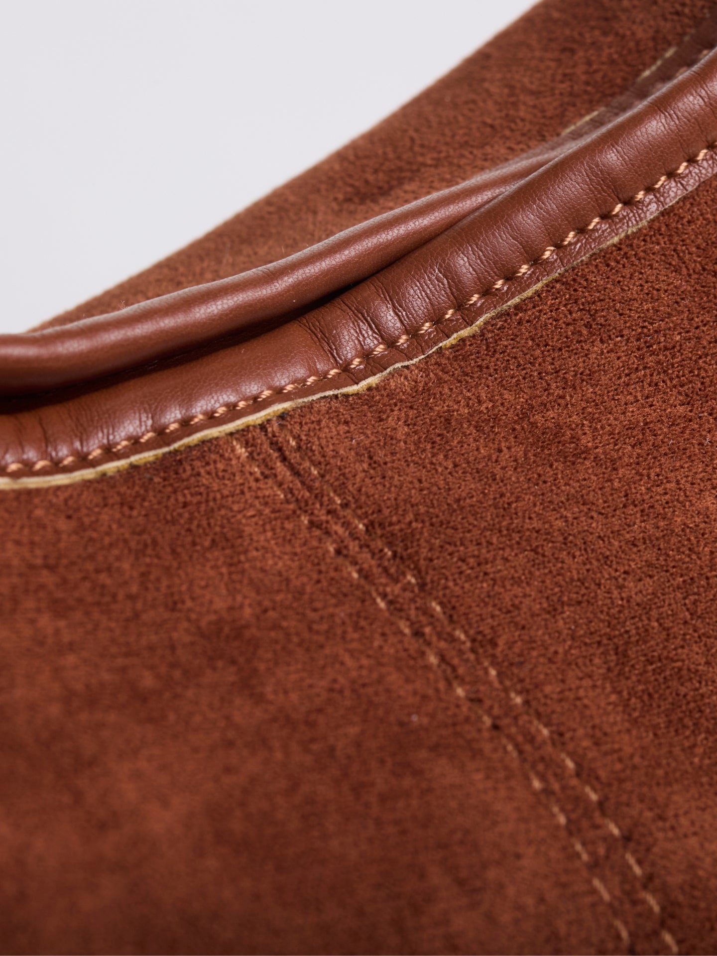 Jady | Suede Shoulder Bag