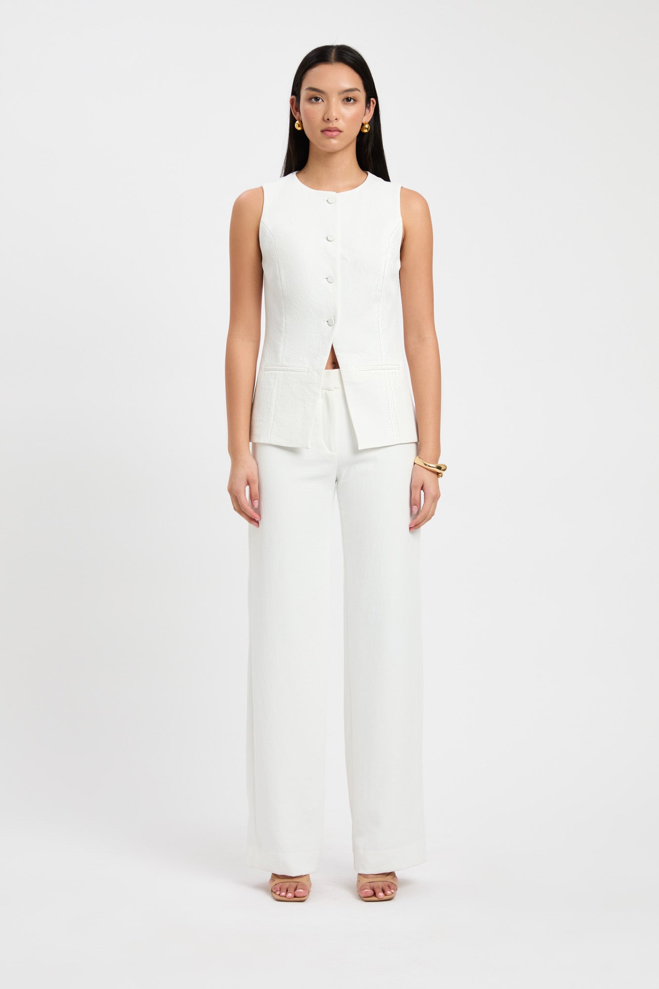 Silvana - Classy Sleeveless Top